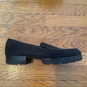 Donald Pliner Perforated Leather loafers size 10